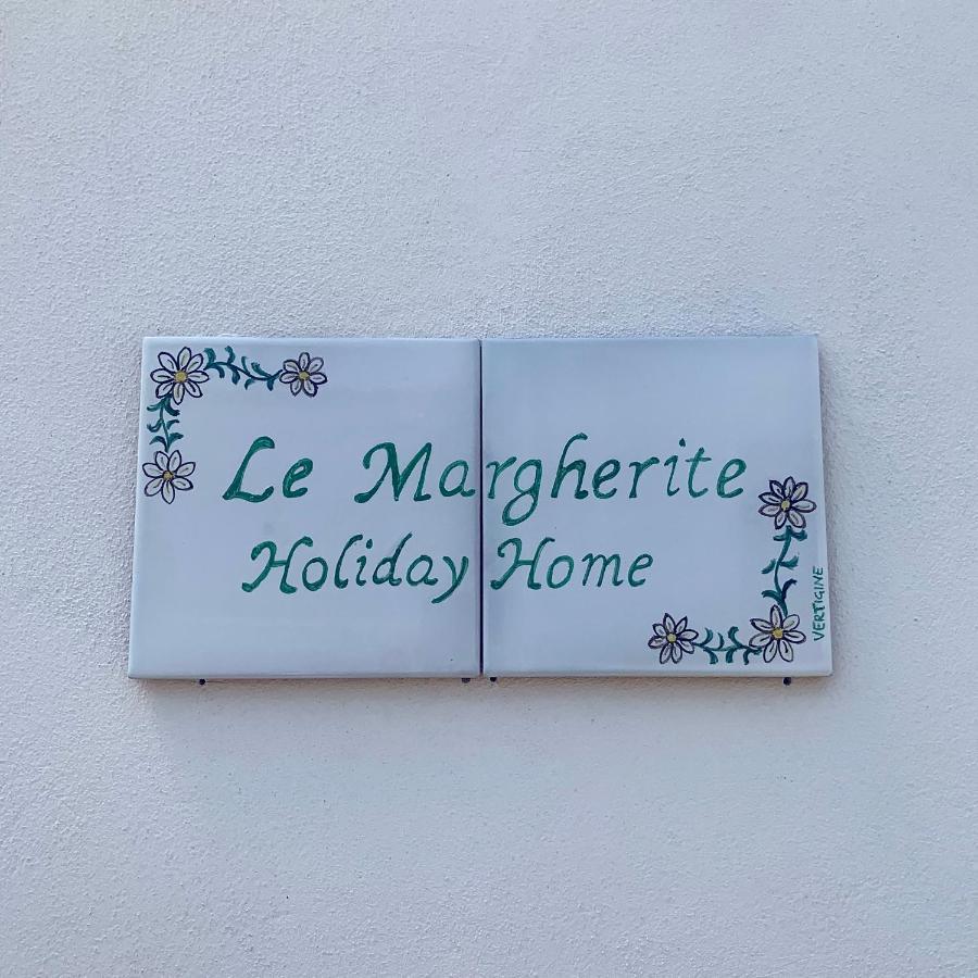 Le Margherite Holiday Home - Campomarino Di Maruggio, Zona Acquadolce Cirenaica Bagian luar foto